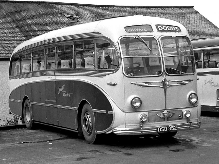 AEC Regal IV 9821E Burlingham Seagull в кузове C39C 1951 года выпуска